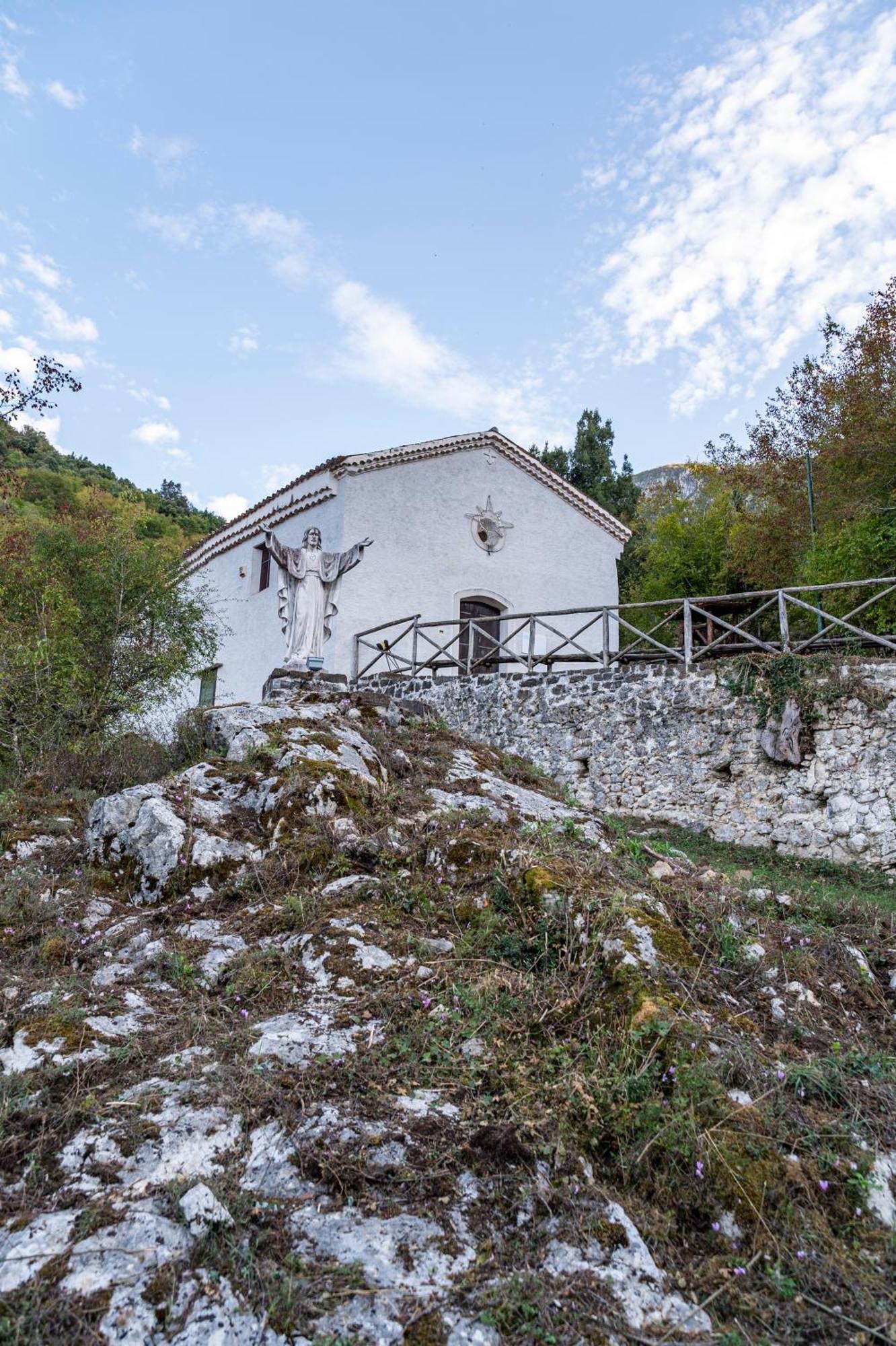 Piazza Laurino Apartments Basic Excursions Alto Cilento Pellegrinaggio Giubilare Esterno foto