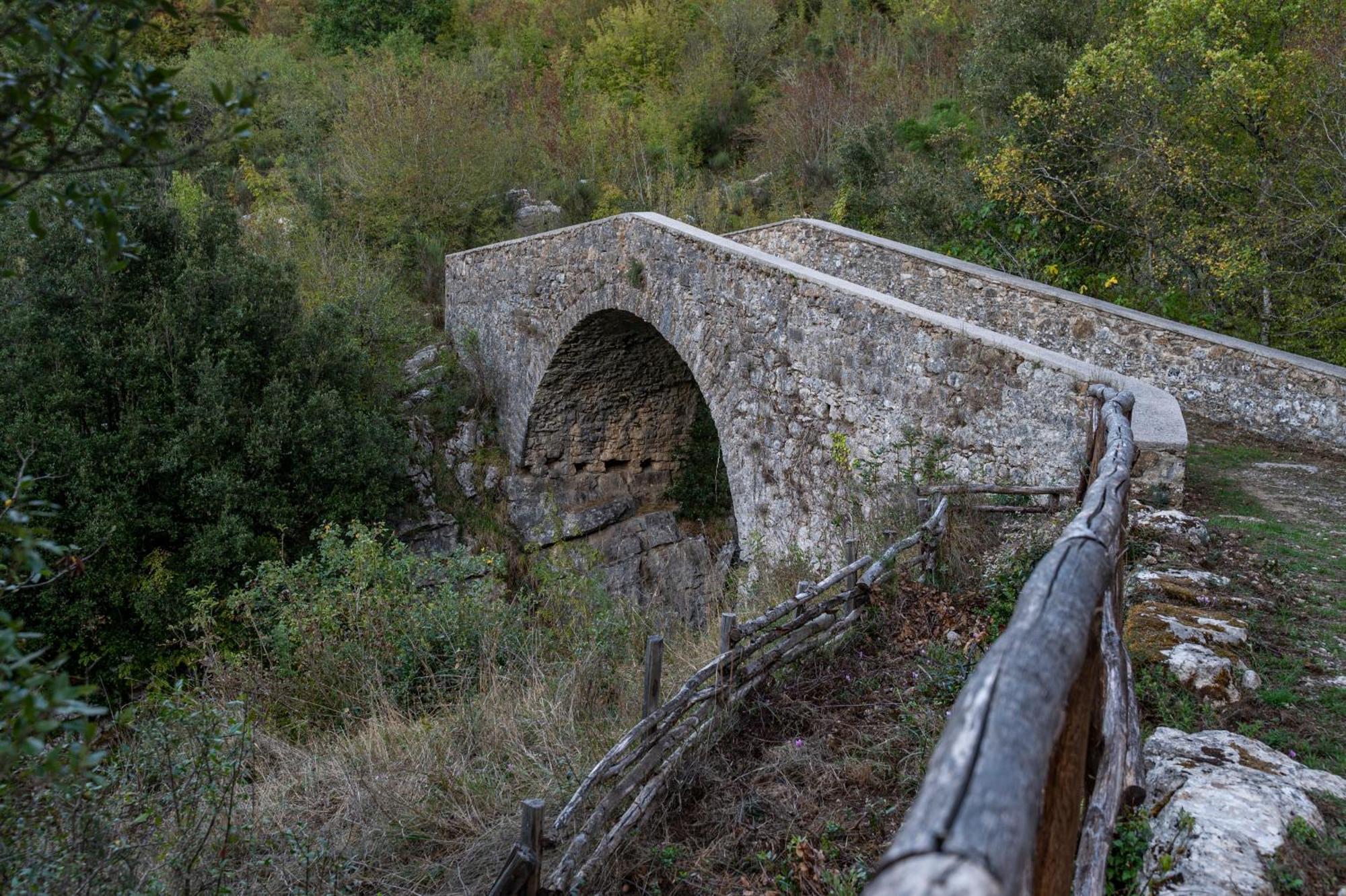 Piazza Laurino Apartments Basic Excursions Alto Cilento Pellegrinaggio Giubilare Esterno foto